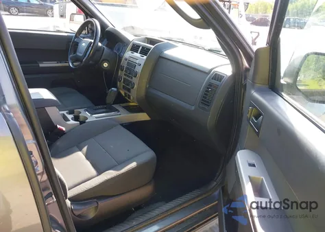 2012 Ford Escape Xlt z USA, uszkodzony, nr VIN 1FMCU9D73CKA19398